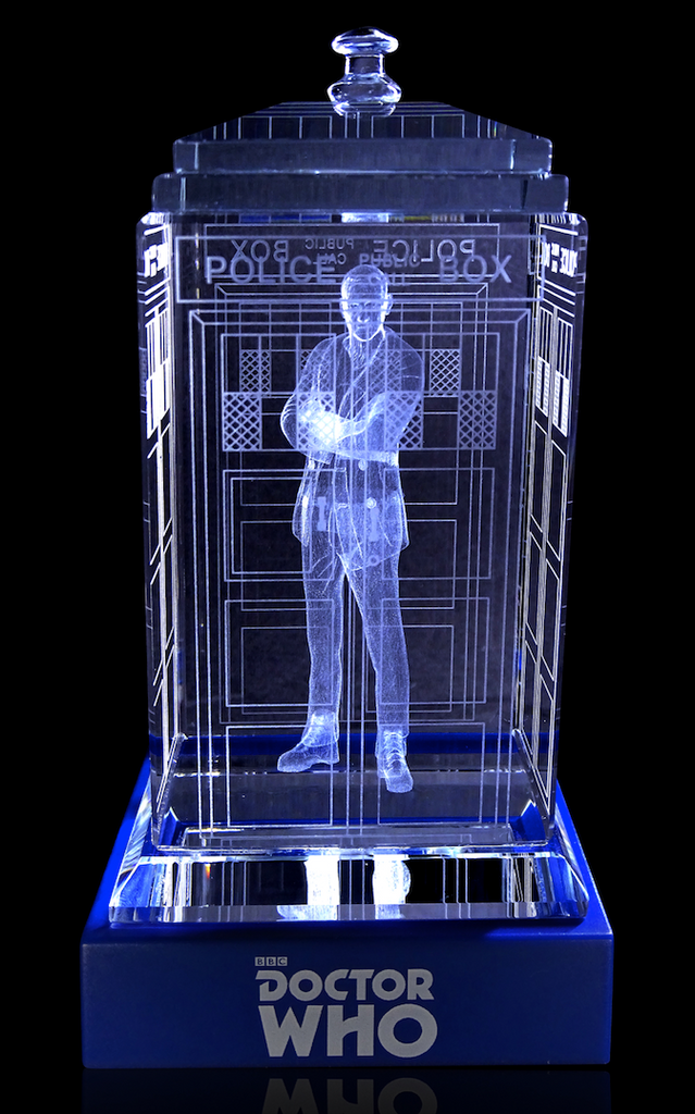 Christopher Eccleston of Doctor Who laser-engraved in a crystal TARDIS replica on an LED-lit base