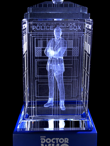 Christopher Eccleston of Doctor Who laser-engraved in a crystal TARDIS replica on an LED-lit base