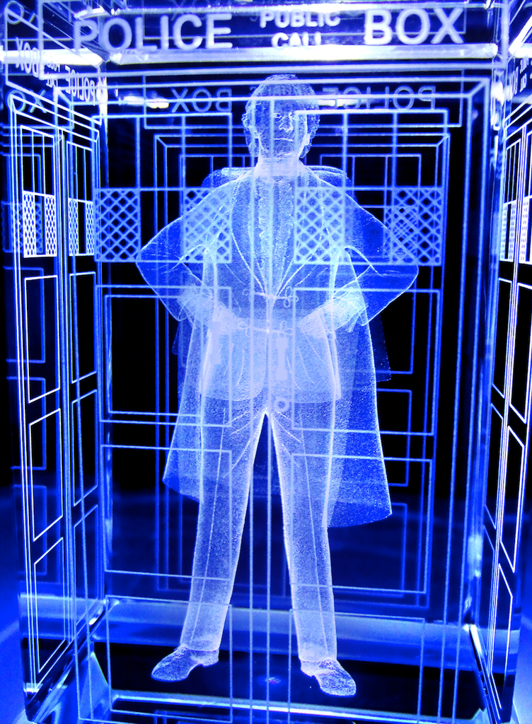 Jon Pertwee of Doctor Who laser-engraved in a crystal TARDIS replica on an LED-lit base